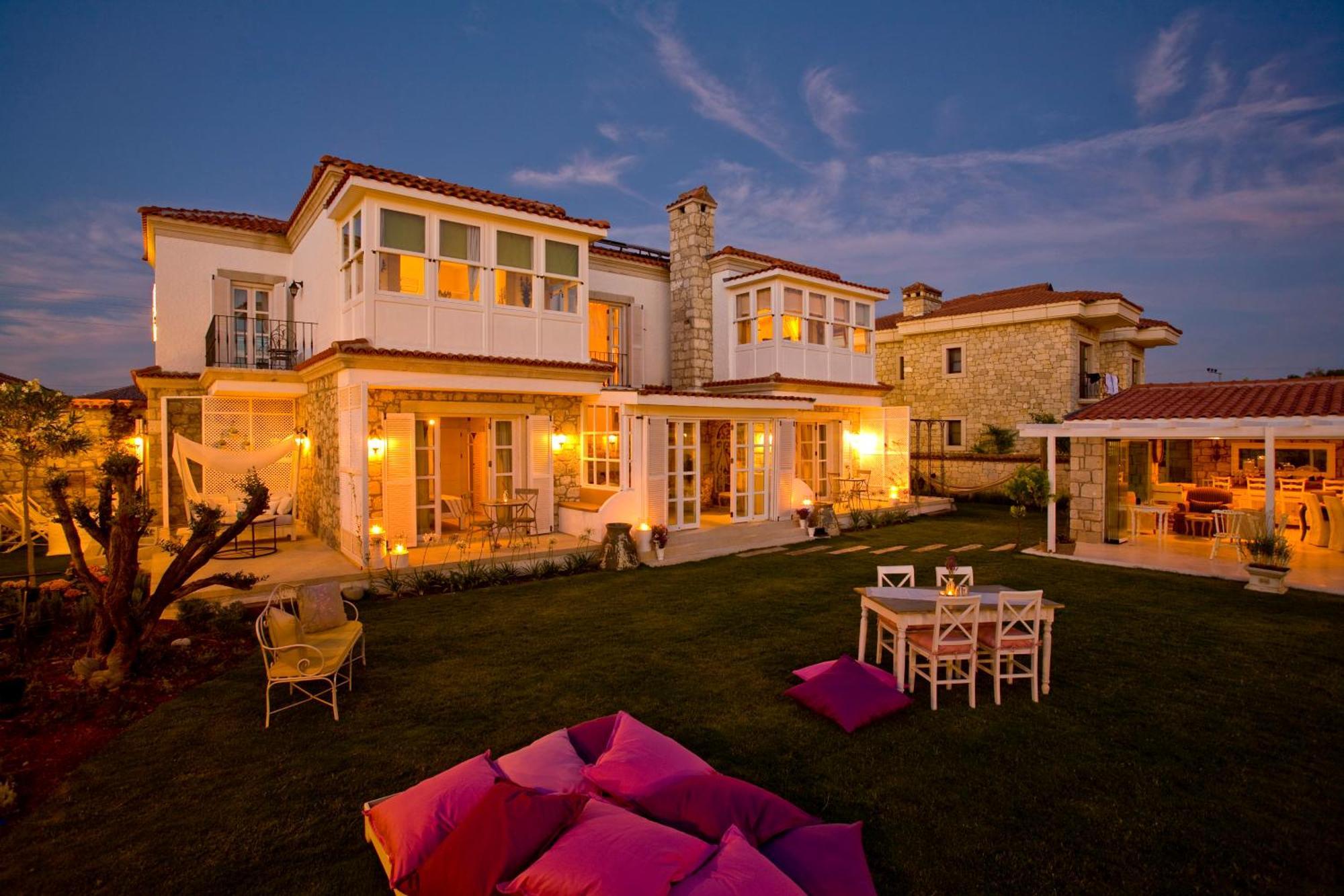 Hane Alacati Boutique Hotel Exterior photo