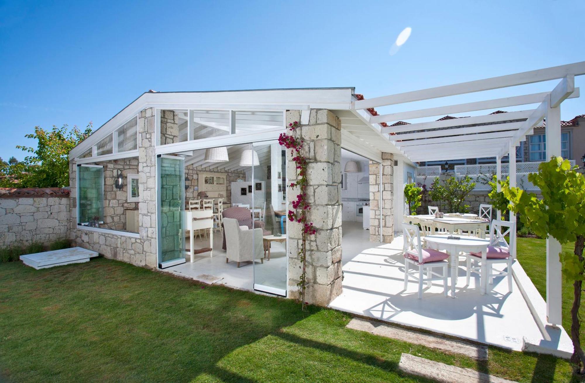 Hane Alacati Boutique Hotel Exterior photo
